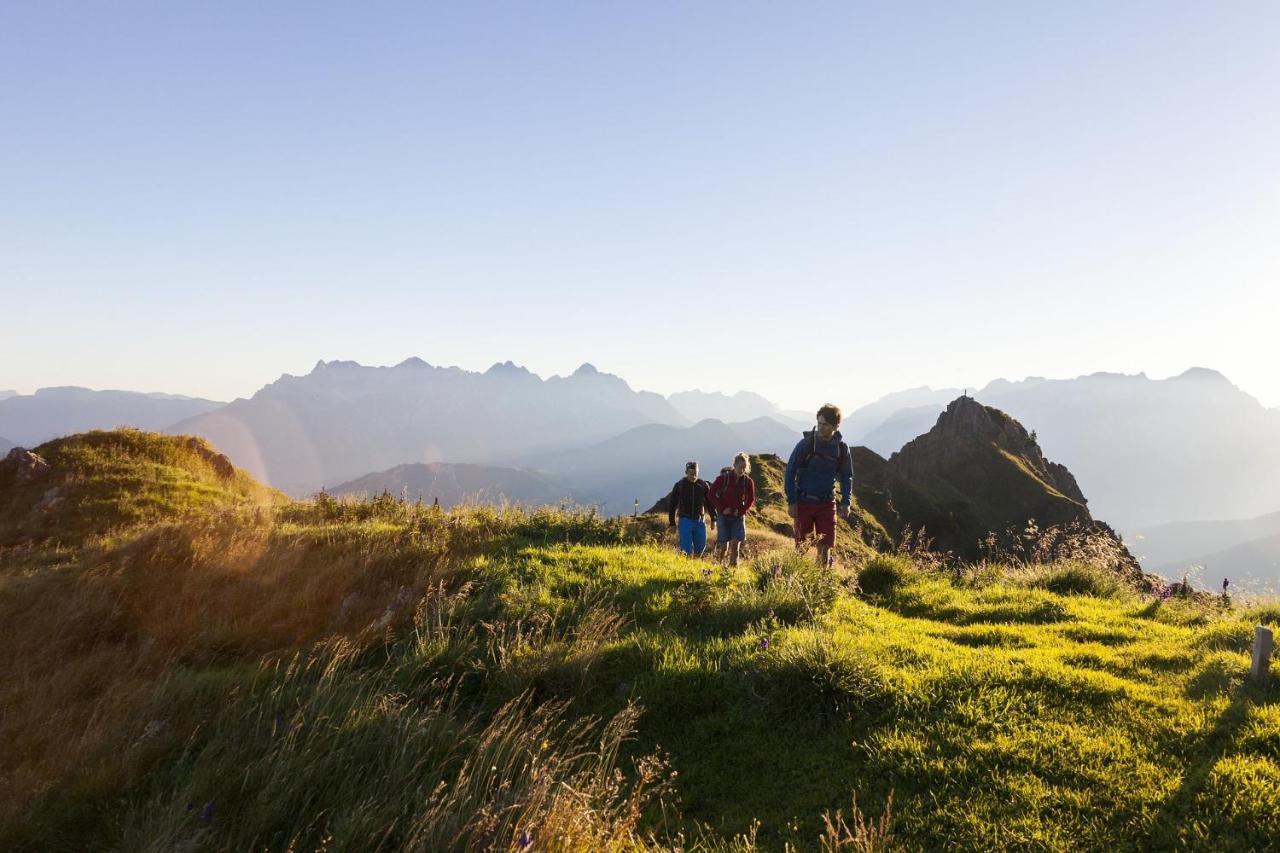 Hotel Alpin Tyrol - Kitzbueheler Alpen Санкт-Йоганн Экстерьер фото