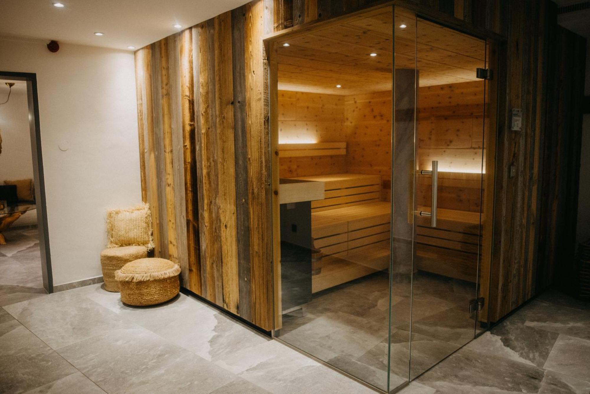Hotel Alpin Tyrol - Kitzbueheler Alpen Санкт-Йоганн Экстерьер фото